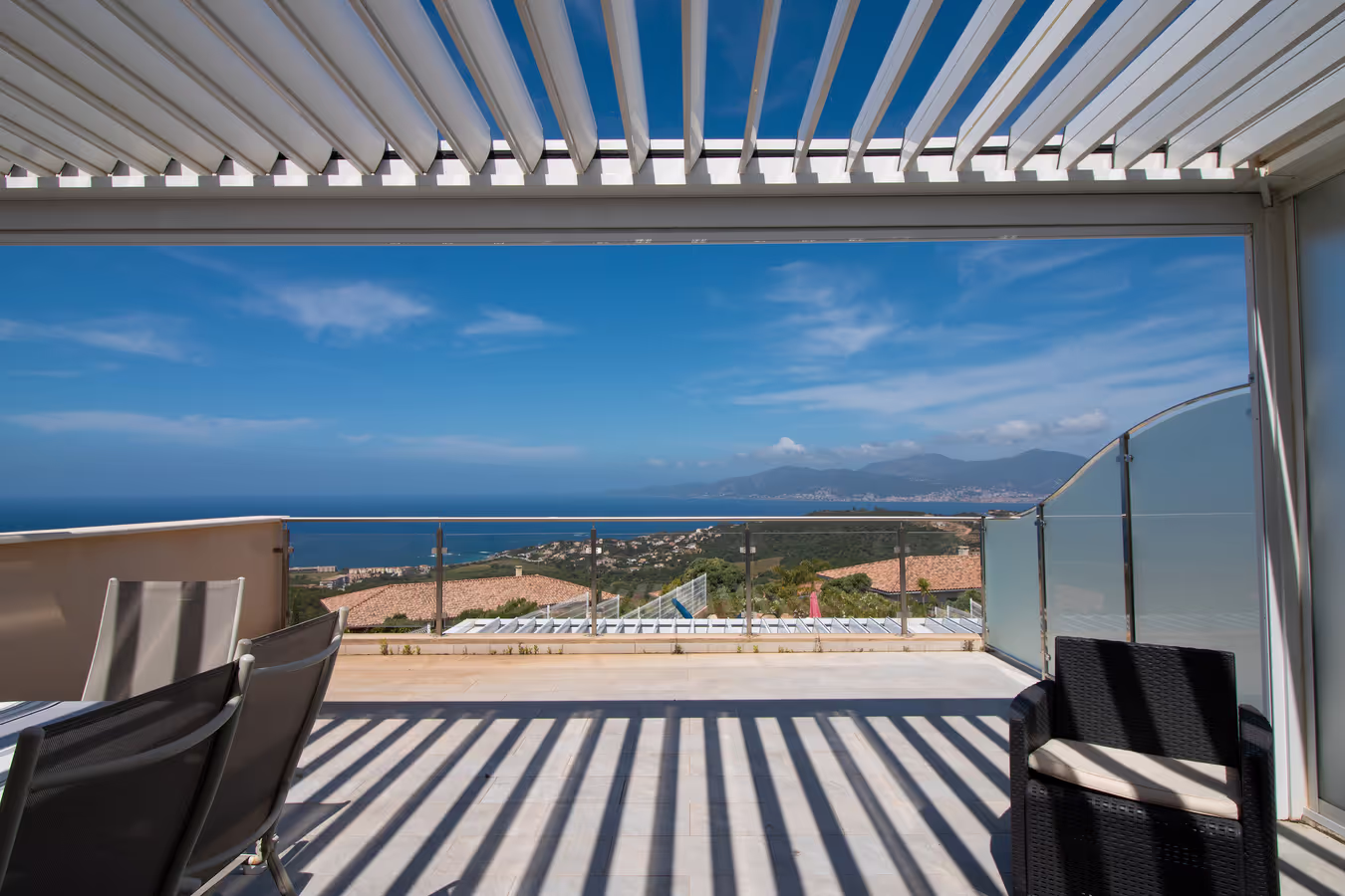 Appartement 2 chambres avec vue montagne - Vue terrasse