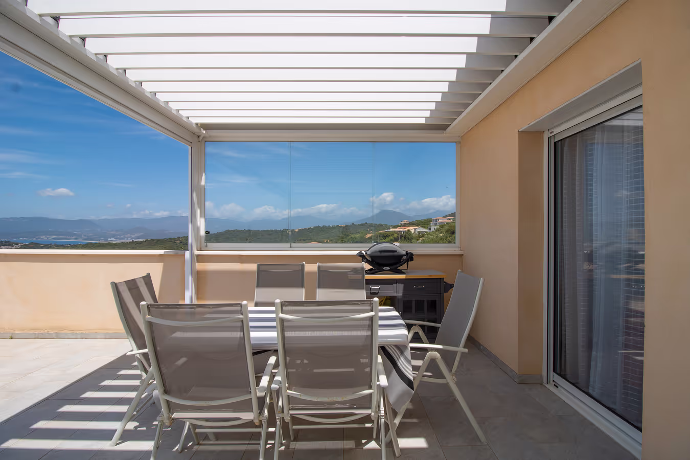 Appartement 3 chambres avec vue mer - Vue intérieure